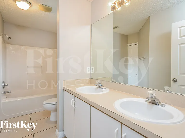 2421 Regent Way — Photo 11