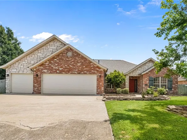 3903 SW Sycamore St, Bentonville, AR 72713