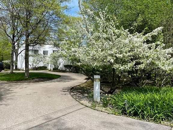 2nd image of 291 Cary Ave