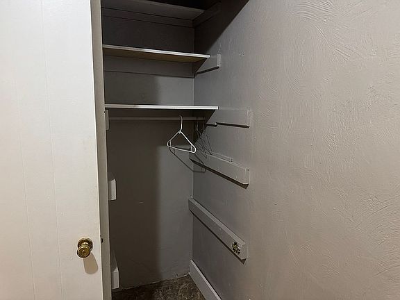 5th image of 125 W Logan St
