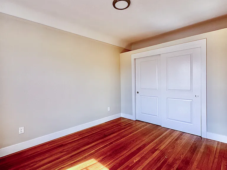 Anita Road Apartments — Photo 8