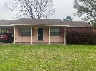 302 Holly Dr, Natchez, MS 39120