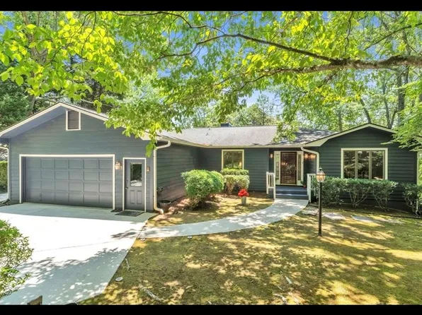4 Slack Tide Ct, Salem, SC 29676