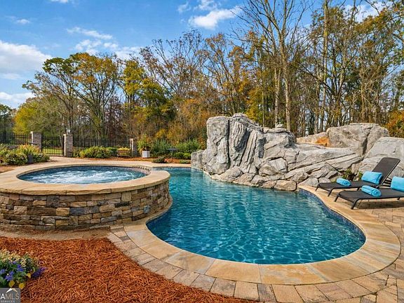 2nd image of 220 River Meadow Ln