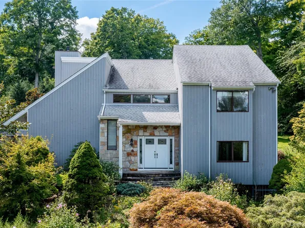 8 Cobbling Rock Drive, Katonah, NY 10536