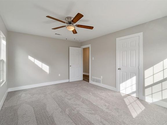 4th image of 3600 Pate Dr