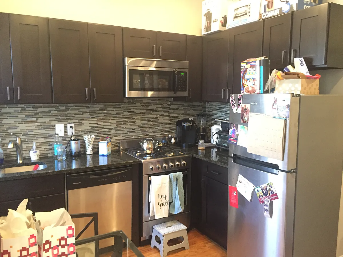 Building Photo - 1525 Spruce St #4E
