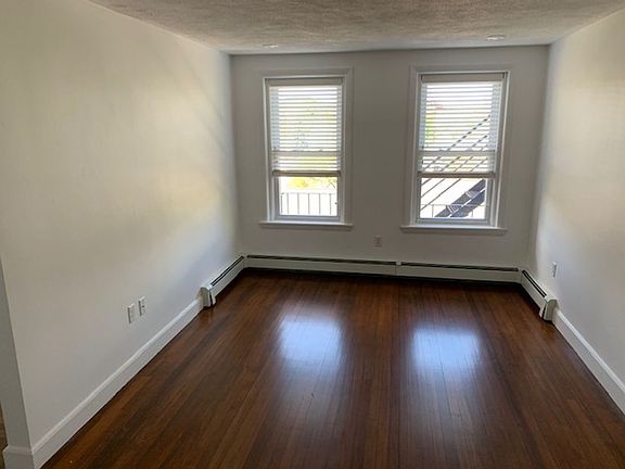 4th image of 310 Tappan St APT 4