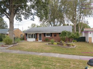 410 Danesmoor Ct, Holland, OH 43528