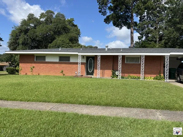 3301 Robinhood Ln, Texarkana, TX 75501