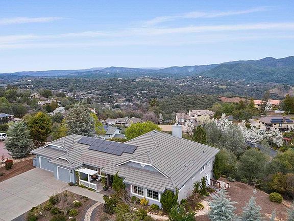 2nd image of 19919 Villa Dr