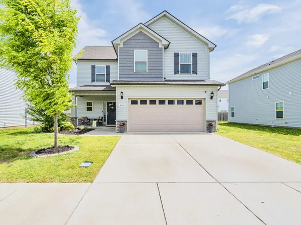2218 Oak Dr, Murfreesboro, TN 37128