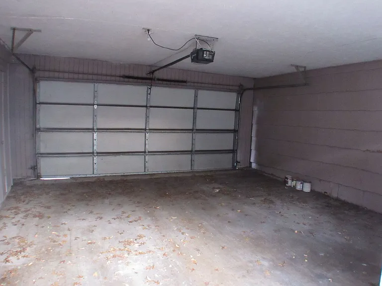 10406 Shadow Bend Dr — Photo 26