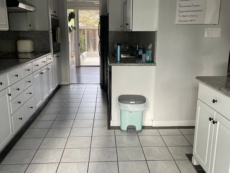3325 Benton St — Photo 8