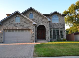 7246 Foster St, Morton Grove, IL 60053