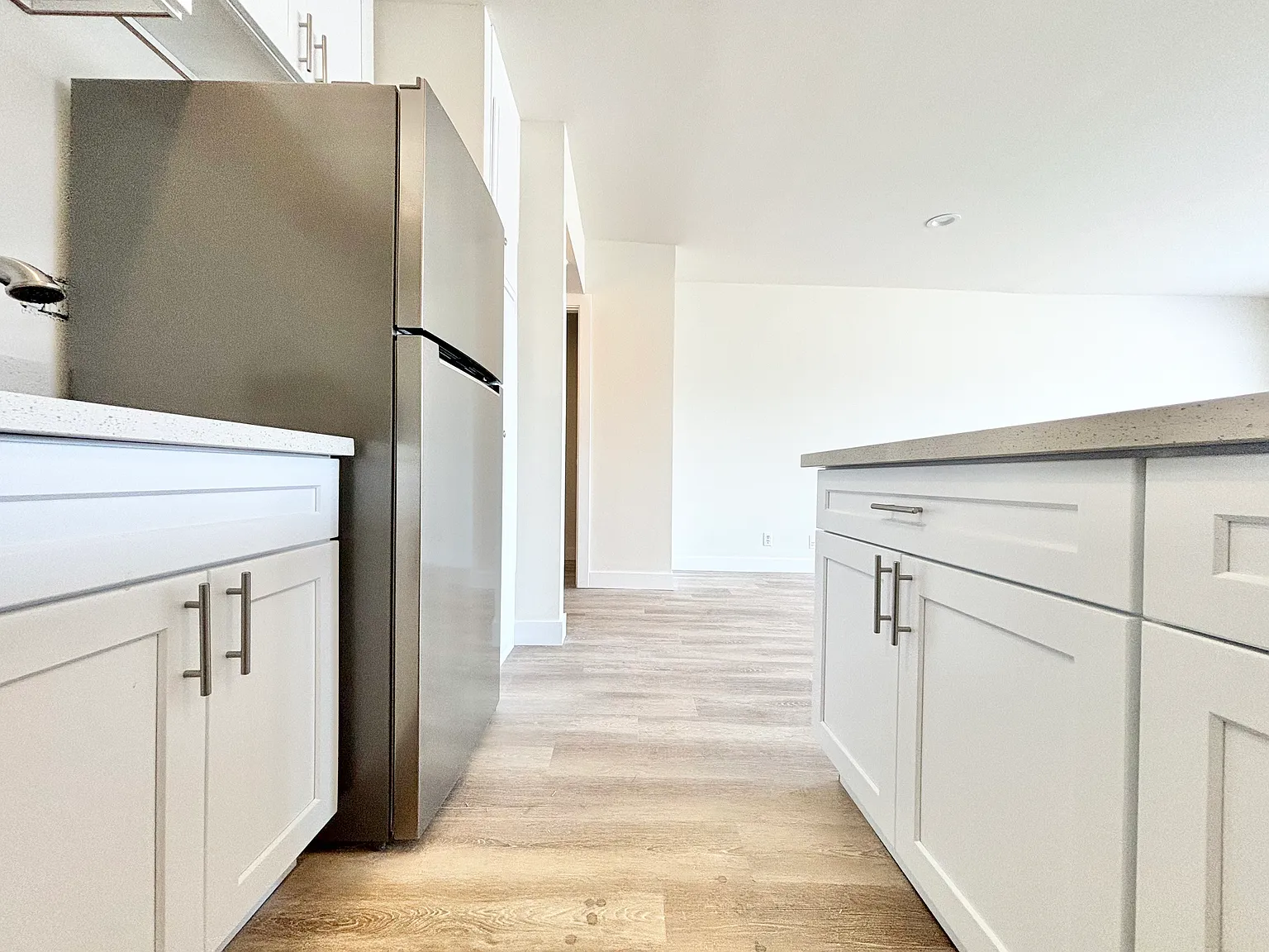 1784 N Sycamore Property — Photo 2