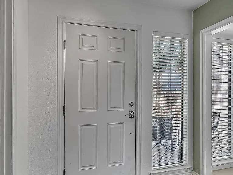 6433 Southpoint Dr — Photo 24