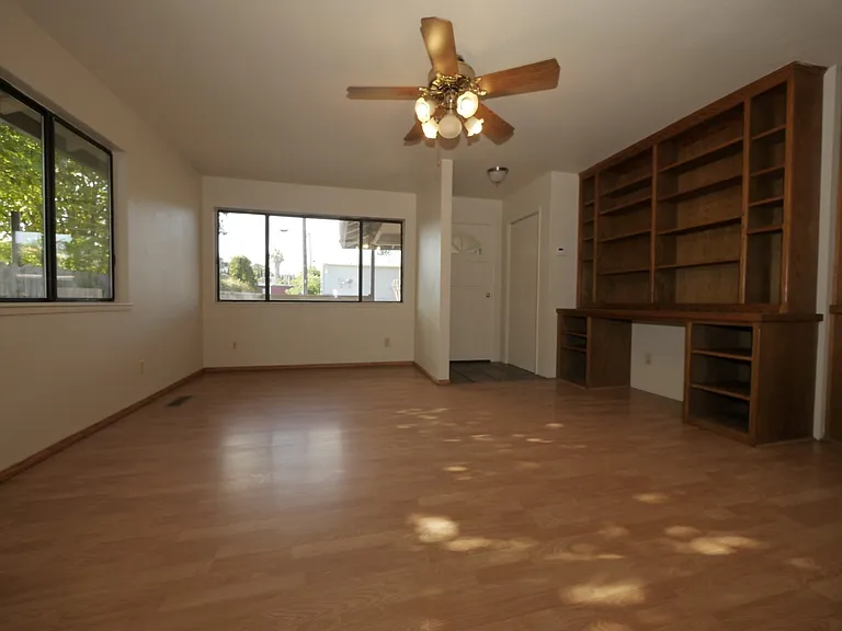 24 Welch Ln — Photo 2
