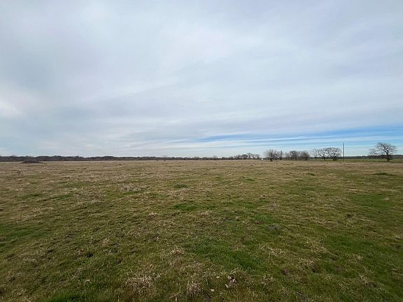 3rd image of Old Tioga Rd #2