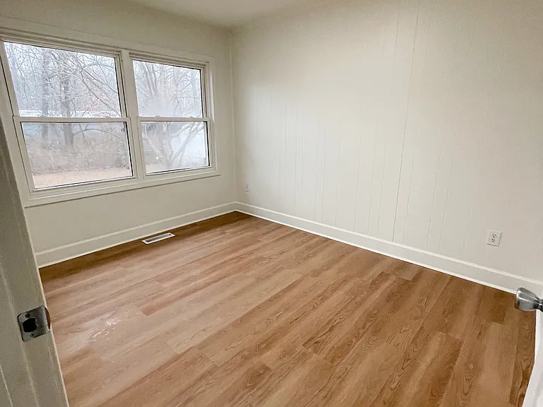 804 Park Avenue Ct — Photo 6