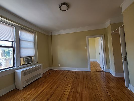 2nd image of 3342 29th St APT 5