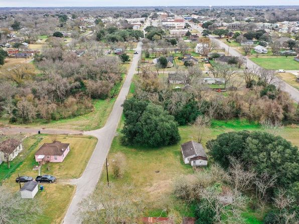 17th St LOT 6, Hempstead, TX 77445