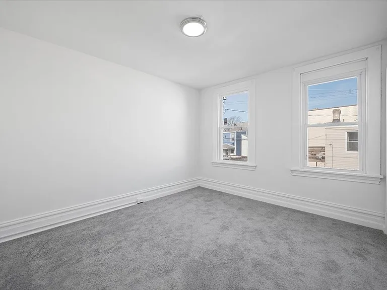 4100 Howley St — Photo 8