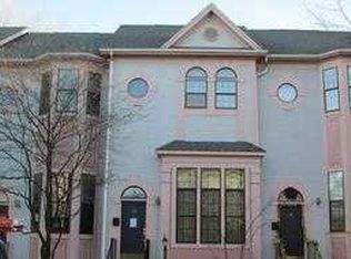 13 Cottage St, Bridgeport, CT 06605