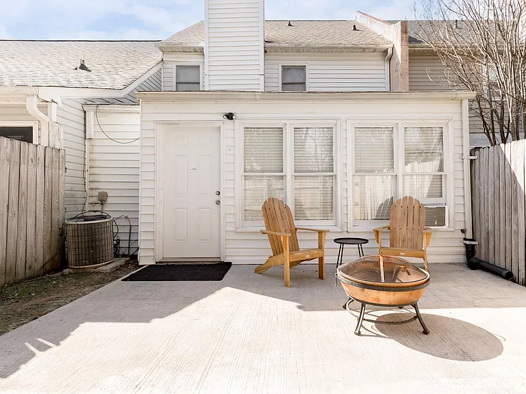 112 Wingate Cir — Photo 22