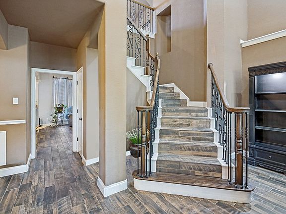 4th image of 5904 Stewart Cir