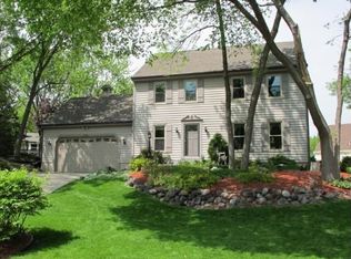 4127 S Carnaby Ct, New Berlin, WI 53151