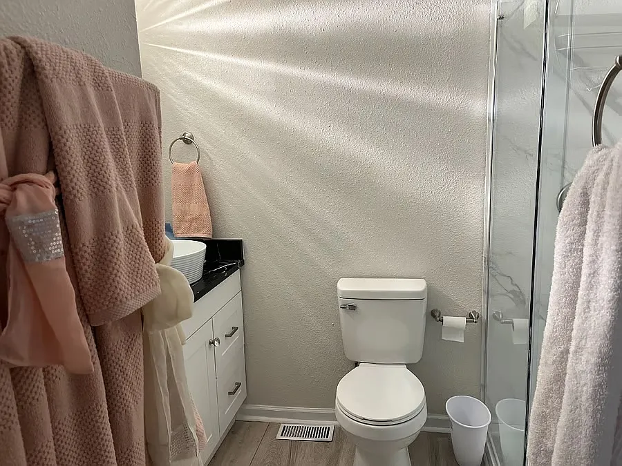 2 bed, 1700 sqft, $2,395 — Photo 4