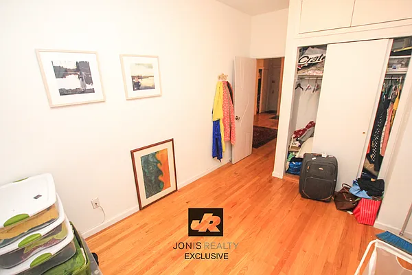Rented by Jonis Realty | media 25