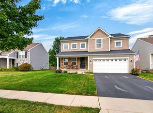 2389 Sky Valley Dr, Grove City, OH 43123