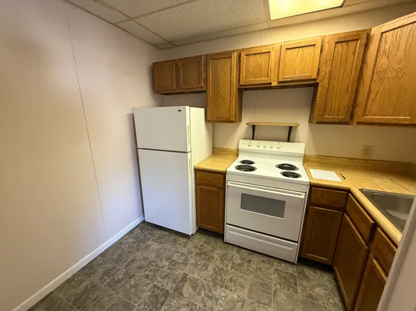 416 N 7th St #1, Saint Joseph, MO 64501