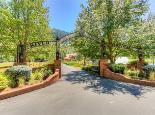 195 Fielder Ln, Grants Pass, OR 97526