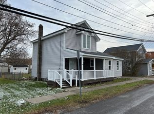 97 Washington St, Waterloo, NY 13165