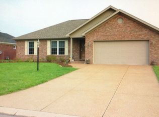 948 Fawn Creek Dr, Evansville, IN 47712