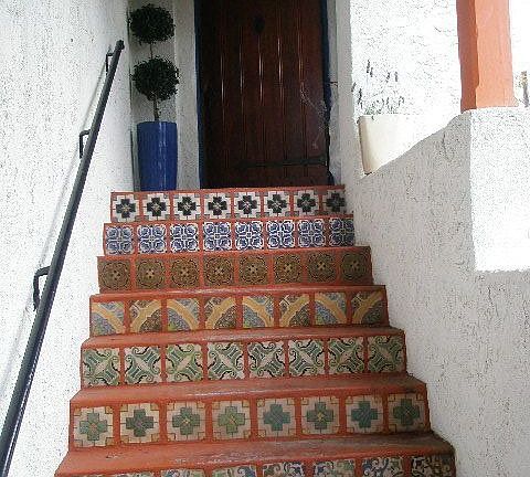 800+Vintage Batchelders