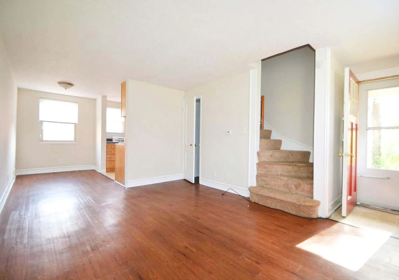 Mulberry Apartments — Photo 1