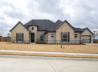 2105 Vanderbilt Dr, Weatherford, TX 76088
