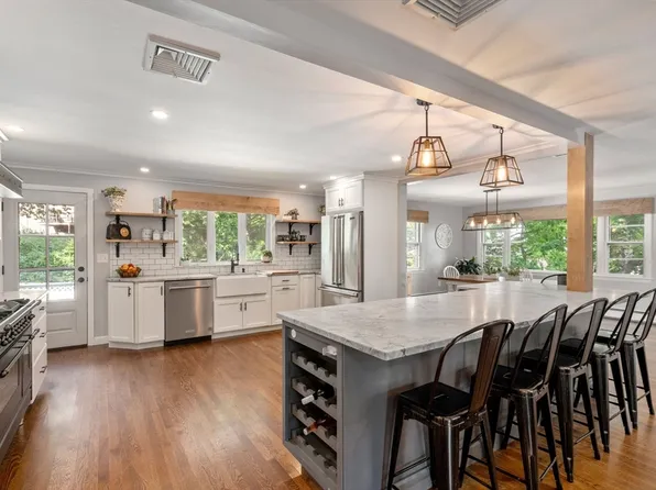 3 Community Rd, Marblehead, MA 01945
