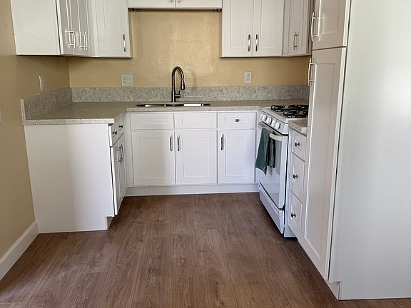 Renovated Kitchen - ALL new!