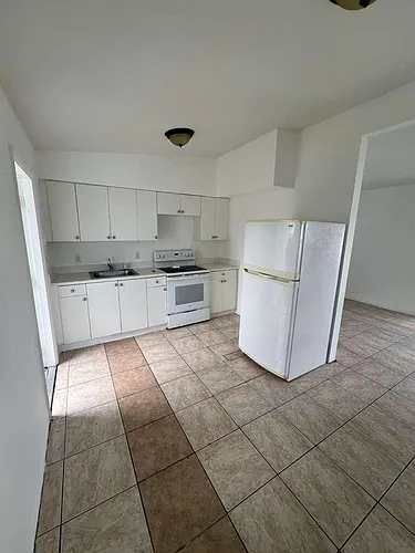 1524 NW 42nd St Photo 1