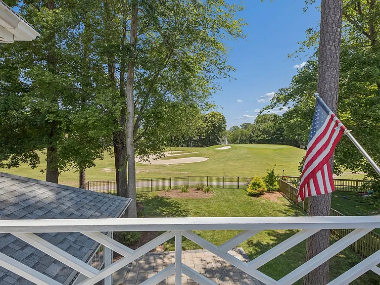 812 E Willow Point Pl — Photo 38
