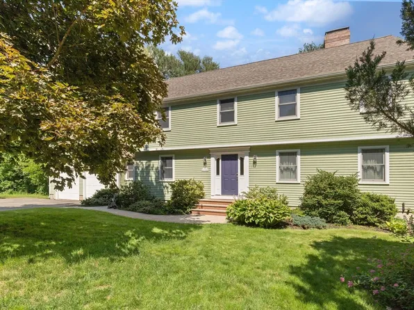8 Riding Club Rd, Danvers, MA 01923
