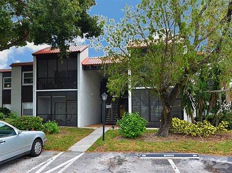 1st image of 3277 Beneva Rd Unit 203