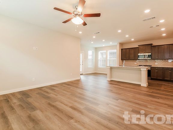 2nd image of 2584 Dulaney Dr