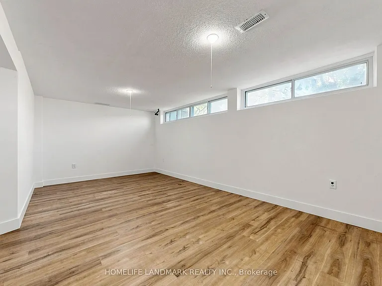 26 Fenside Dr — Photo 31