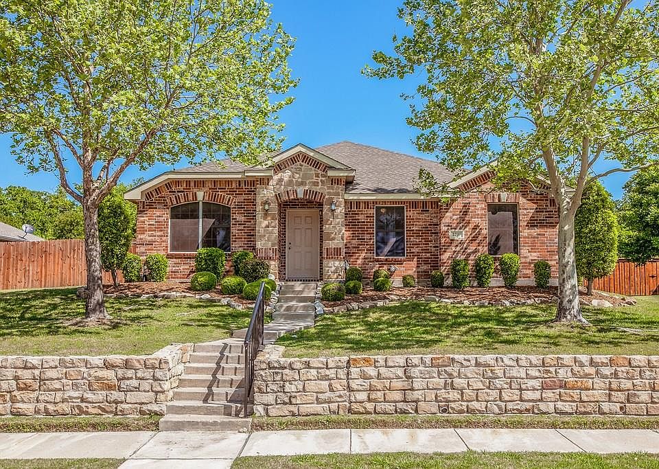1st image of 2209 Creekdale Dr